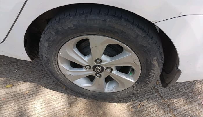 2017 Hyundai Xcent SX 1.2 CRDI, Diesel, Manual, 2,84,866 km, tyre