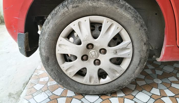 2013 Honda Brio S MT, Petrol, Manual, 76,719 km, tyre