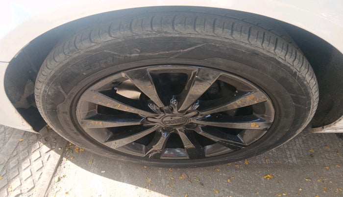2011 Audi A6 2.0 TDI PREMIUM PLUS, Diesel, Automatic, 75,239 km, tyre
