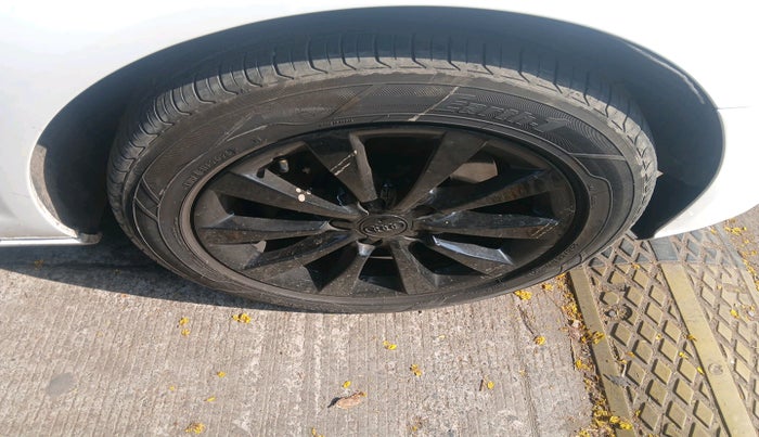2011 Audi A6 2.0 TDI PREMIUM PLUS, Diesel, Automatic, 75,239 km, tyre