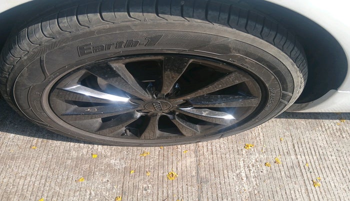 2011 Audi A6 2.0 TDI PREMIUM PLUS, Diesel, Automatic, 75,239 km, tyre