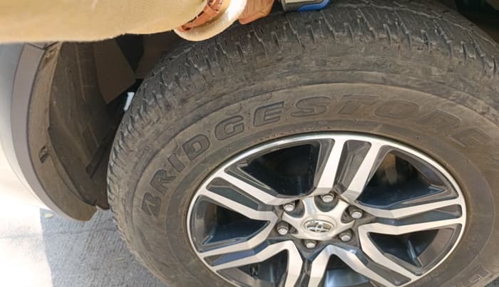 2022 Toyota Fortuner 4X2 AT 2.8 DIESEL, Diesel, Automatic, 31,047 km, tyre