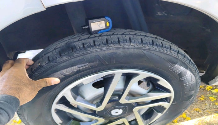 2017 Datsun Redi Go A, Petrol, Manual, 28,451 km, tyre