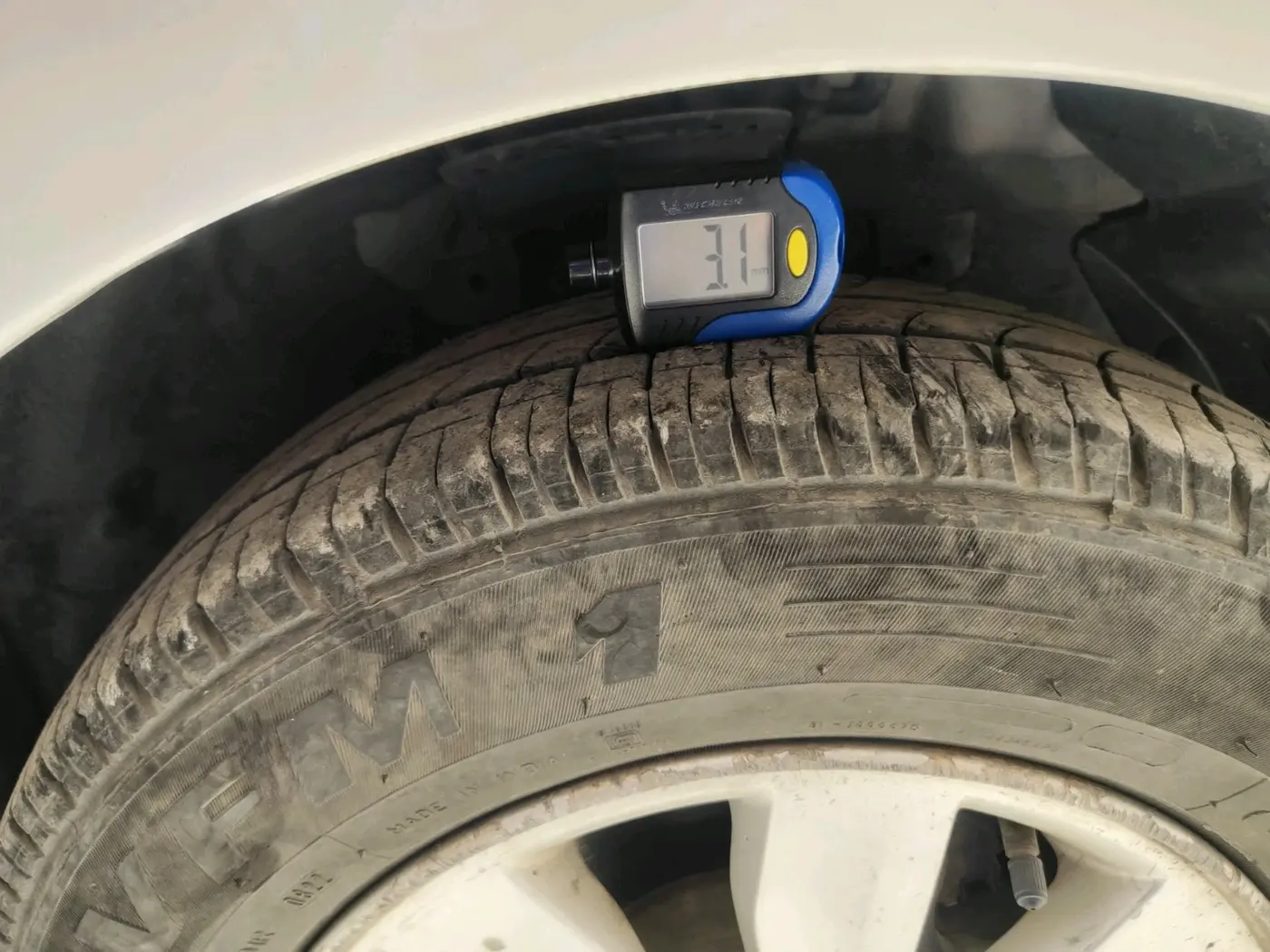 2013 Hyundai i20 SPORTZ 1.2, CNG, Manual, 97,642 km, tyre