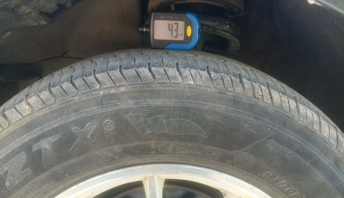 2010 Maruti Swift VXI, Petrol, Manual, 1,19,126 km, tyre
