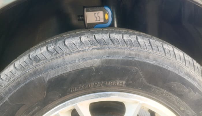 2010 Maruti Swift VXI, Petrol, Manual, 1,19,126 km, tyre