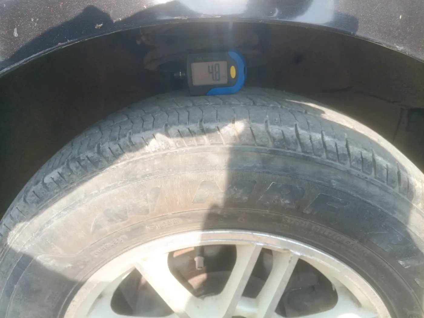 2010 Maruti Swift VXI, Petrol, Manual, 1,19,126 km, tyre