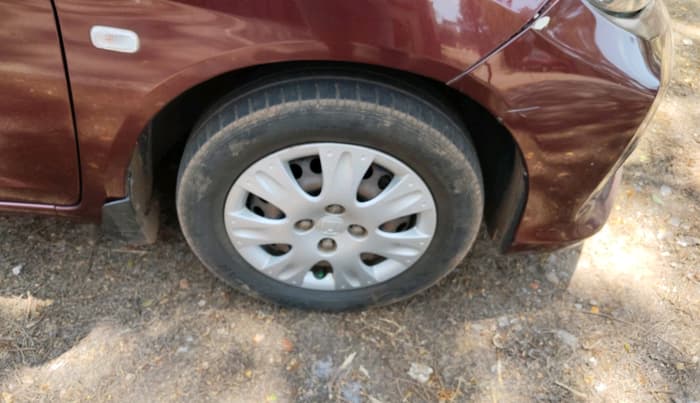 2017 Honda Amaze 1.2L I-VTEC S, Petrol, Manual, 77,396 km, tyre