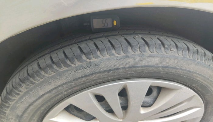 2013 Maruti Ertiga VXI, Petrol, Manual, 1,17,414 km, tyre