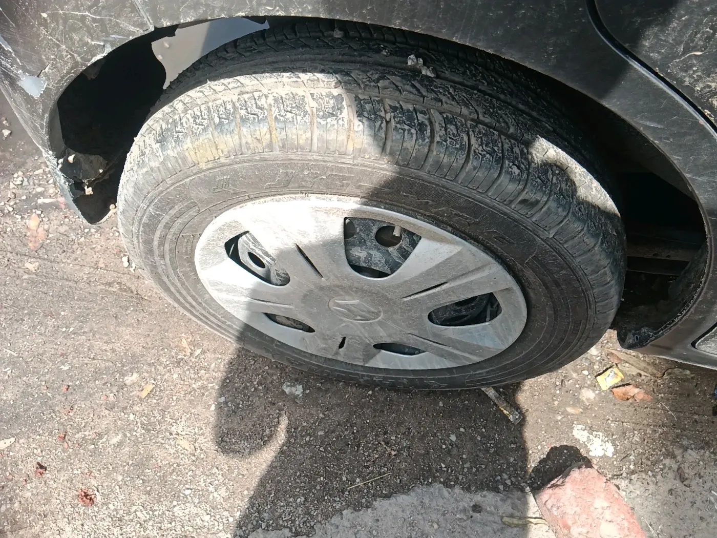 2018 Maruti Wagon R 1.0 VXI AMT, CNG, Automatic, 1,05,610 km, tyre