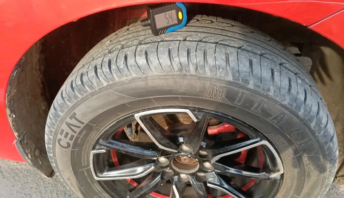 2019 Maruti Swift VXI, Petrol, Manual, 95,552 km, tyre