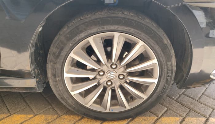 2019 Maruti Ciaz ALPHA 1.5 SHVS PETROL, Petrol, Manual, 1,00,275 km, tyre