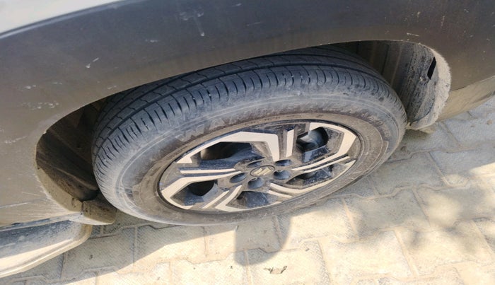 2025 Maruti BREZZA LXI S- CNG, CNG, Manual, 27,325 km, tyre