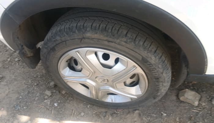 2022 Tata NEXON XE PETROL, Petrol, Manual, 45,349 km, tyre