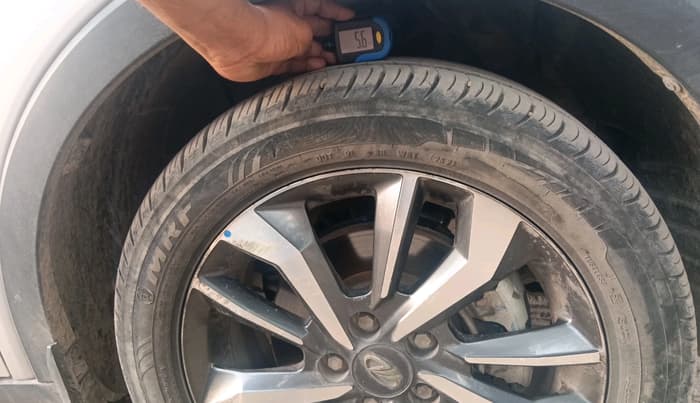 2021 Mahindra XUV300 W8 (O) 1.2 PETROL, Petrol, Manual, 18,390 km, tyre