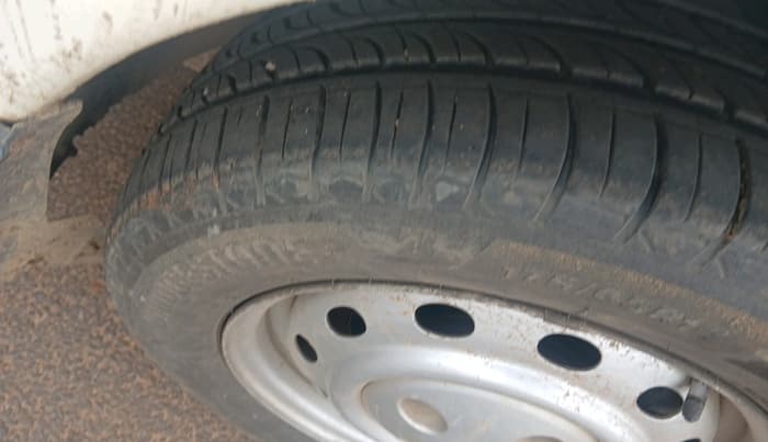2014 Tata Indigo ECS LX TDI, Diesel, Manual, 1,02,122 km, tyre