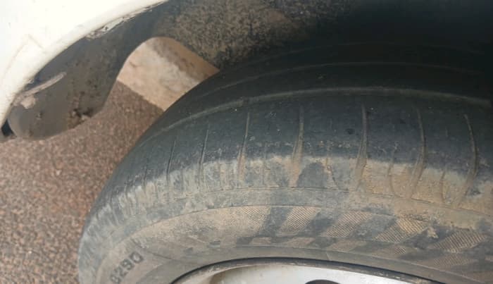 2014 Tata Indigo ECS LX TDI, Diesel, Manual, 1,02,122 km, tyre
