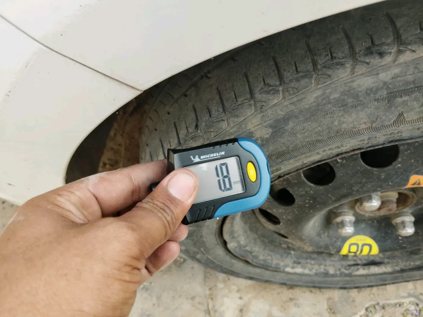 2019 Ford New Figo TITANIUM 1.2 PETROL MT, Petrol, Manual, 33,877 km, tyre