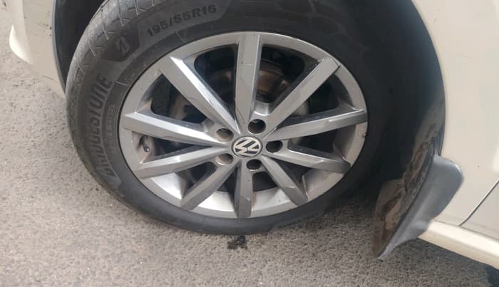 2019 Volkswagen Polo HIGHLINE PLUS 1.0 16 ALLOY, Petrol, Manual, 92,788 km, tyre