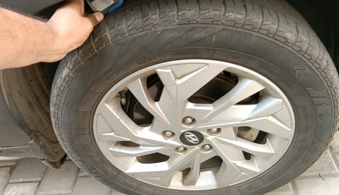 2021 Hyundai Creta SX 1.5 PETROL, Petrol, Manual, 76,056 km, tyre