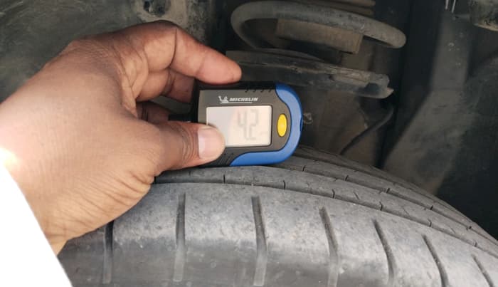 2021 Tata PUNCH ACCOMPLISHED MT, Petrol, Manual, 95,265 km, tyre