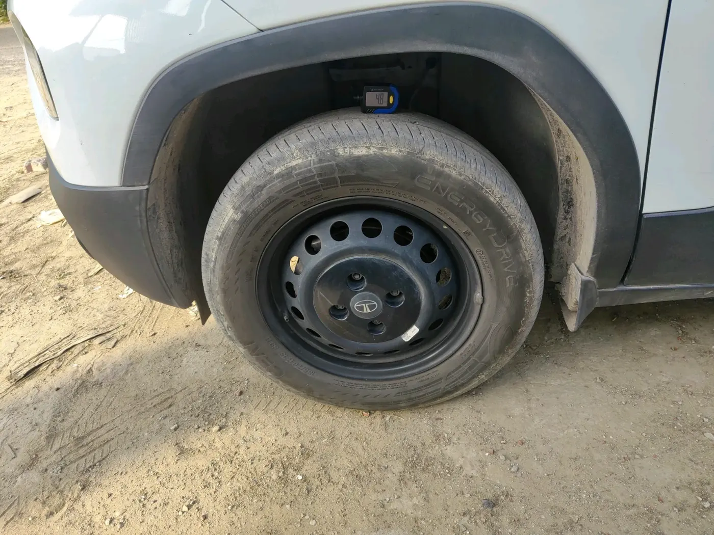 2024 Tata PUNCH PURE MT CNG, CNG, Manual, 38,111 km, tyre
