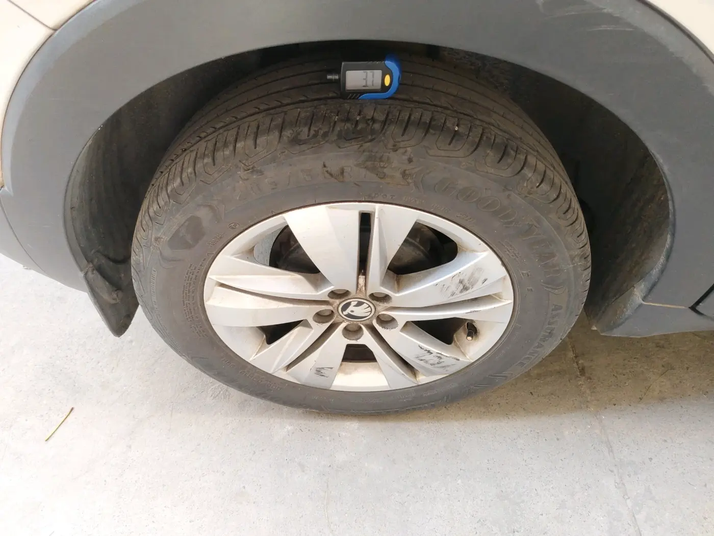 2021 Skoda KUSHAQ AMBITION 1.0L TSI AT, Petrol, Automatic, 53,078 km, tyre