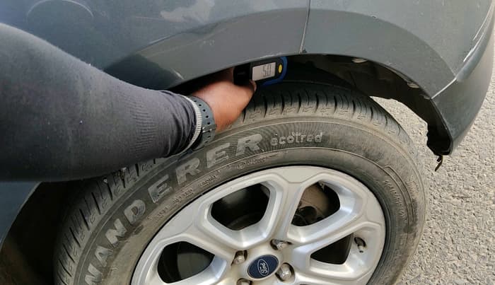 2019 Ford Ecosport TITANIUM + 1.5L DIESEL, Diesel, Manual, 1,35,957 km, tyre