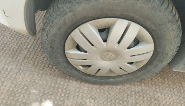 2013 Maruti Alto 800 LXI, Petrol, Manual, 37,061 km, tyre