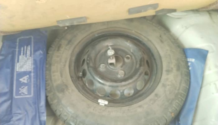 2013 Maruti Alto 800 LXI, Petrol, Manual, 37,061 km, tyre
