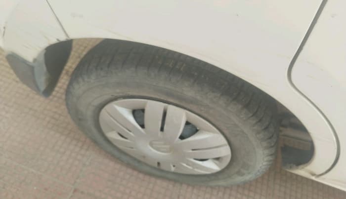 2013 Maruti Alto 800 LXI, Petrol, Manual, 37,061 km, tyre