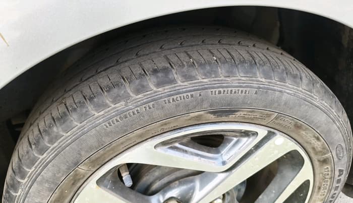 2020 Hyundai AURA SX 1.2, Petrol, Manual, 11,933 km, tyre