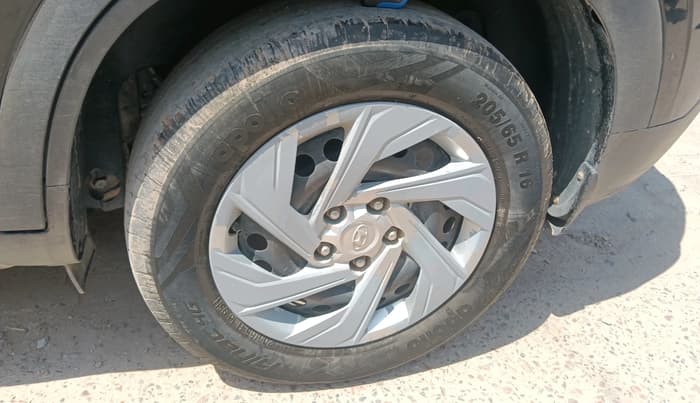 2022 Hyundai Creta E 1.5 DIESEL, Diesel, Manual, 64,781 km, tyre