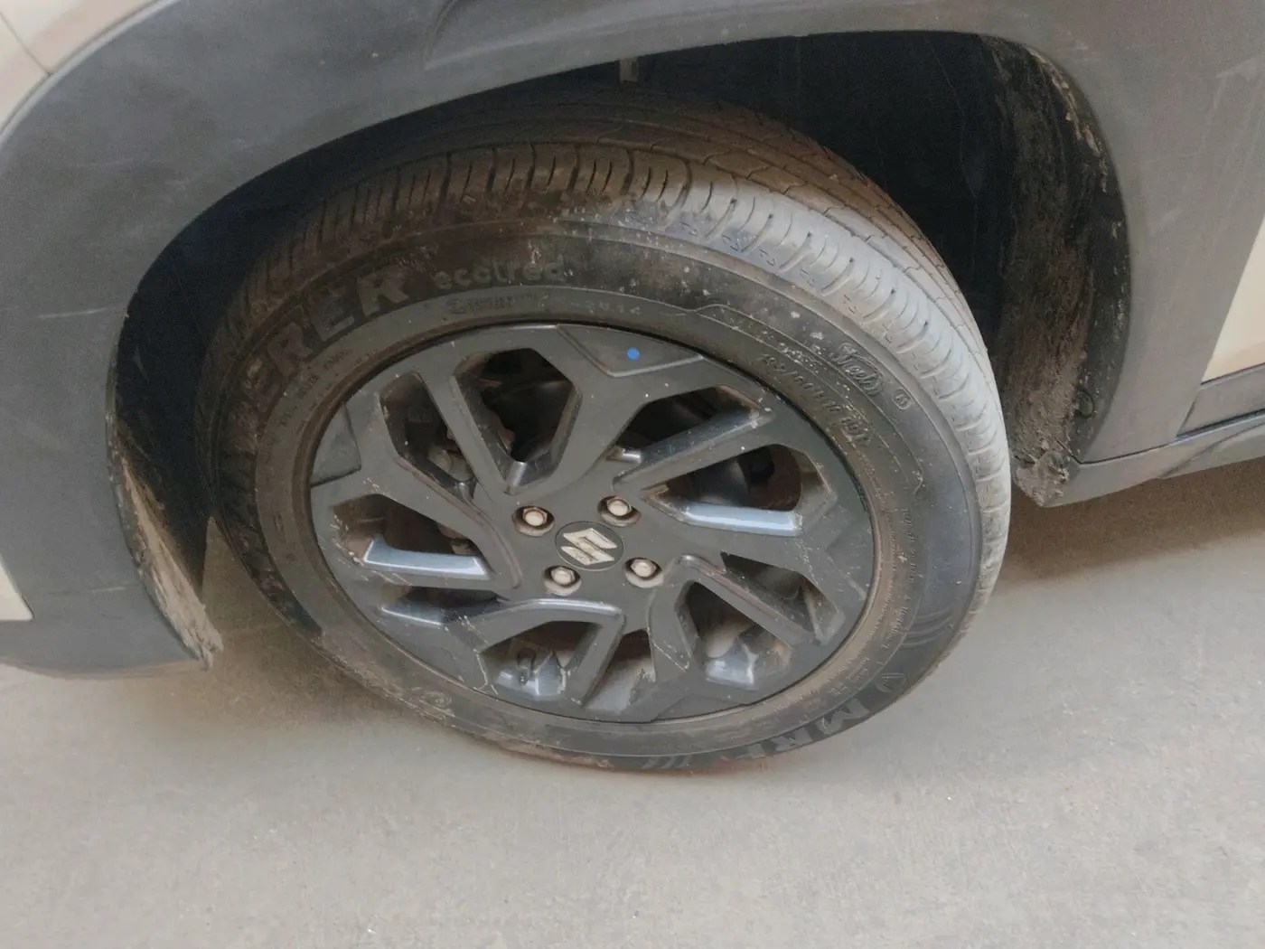 2025 Maruti FRONX DELTA PLUS 1.2L AGS, Petrol, Automatic, 11,776 km, tyre