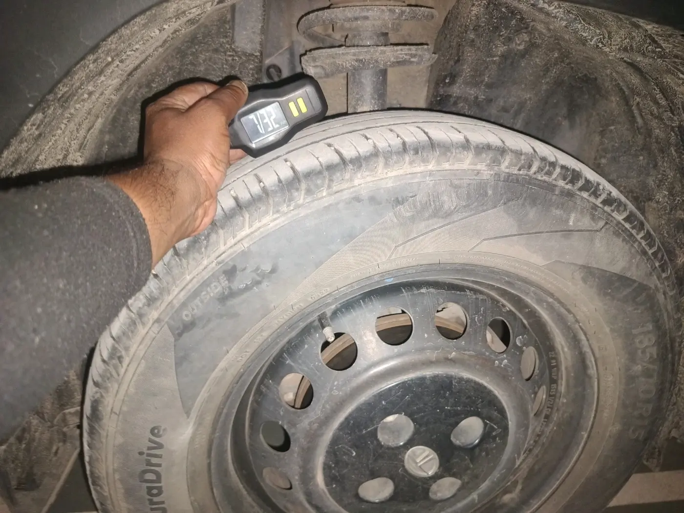 2022 Tata PUNCH PURE MT, Petrol, Manual, 18,144 km, tyre