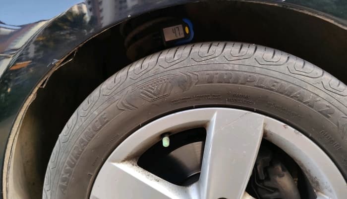 2012 Volkswagen Jetta COMFORTLINE TSI, Petrol, Manual, 99,199 km, tyre