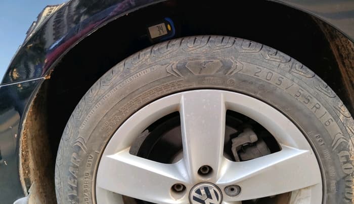 2012 Volkswagen Jetta COMFORTLINE TSI, Petrol, Manual, 99,199 km, tyre