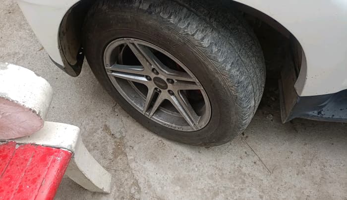 2020 Mahindra Scorpio S5, Diesel, Manual, 1,04,697 km, tyre