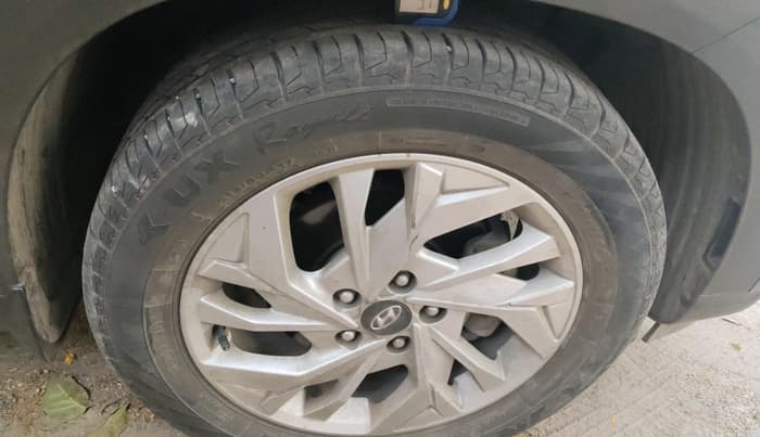 2022 Hyundai Creta SX 1.5 PETROL, Petrol, Manual, 31,453 km, tyre
