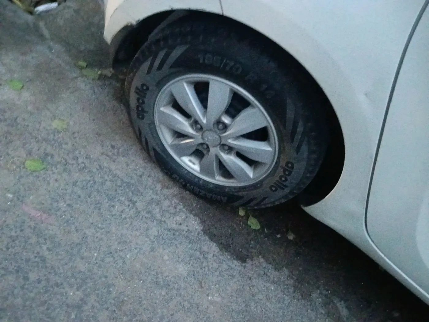 2012 Hyundai i20 ASTA (O) 1.2 WITH SUNROOF, Petrol, Manual, 50,512 km, tyre