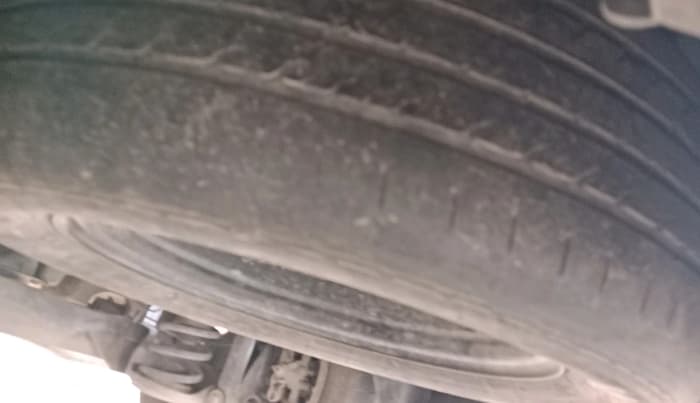 2021 MG HECTOR PLUS SUPER 1.5 PETROL TURBO HYBRID MT 7-STR, Petrol, Manual, 45,143 km, tyre