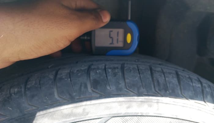 2013 Maruti Swift Dzire VXI, Petrol, Manual, 66,024 km, tyre