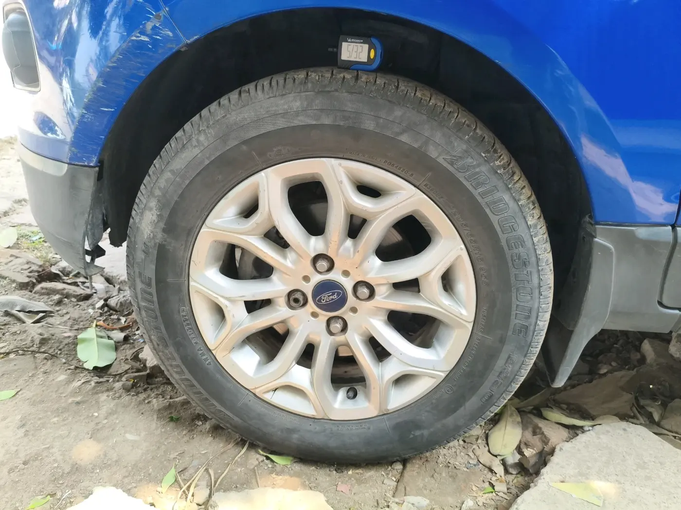 2014 Ford Ecosport TITANIUM 1.5L DIESEL, Diesel, Manual, 2,30,553 km, tyre
