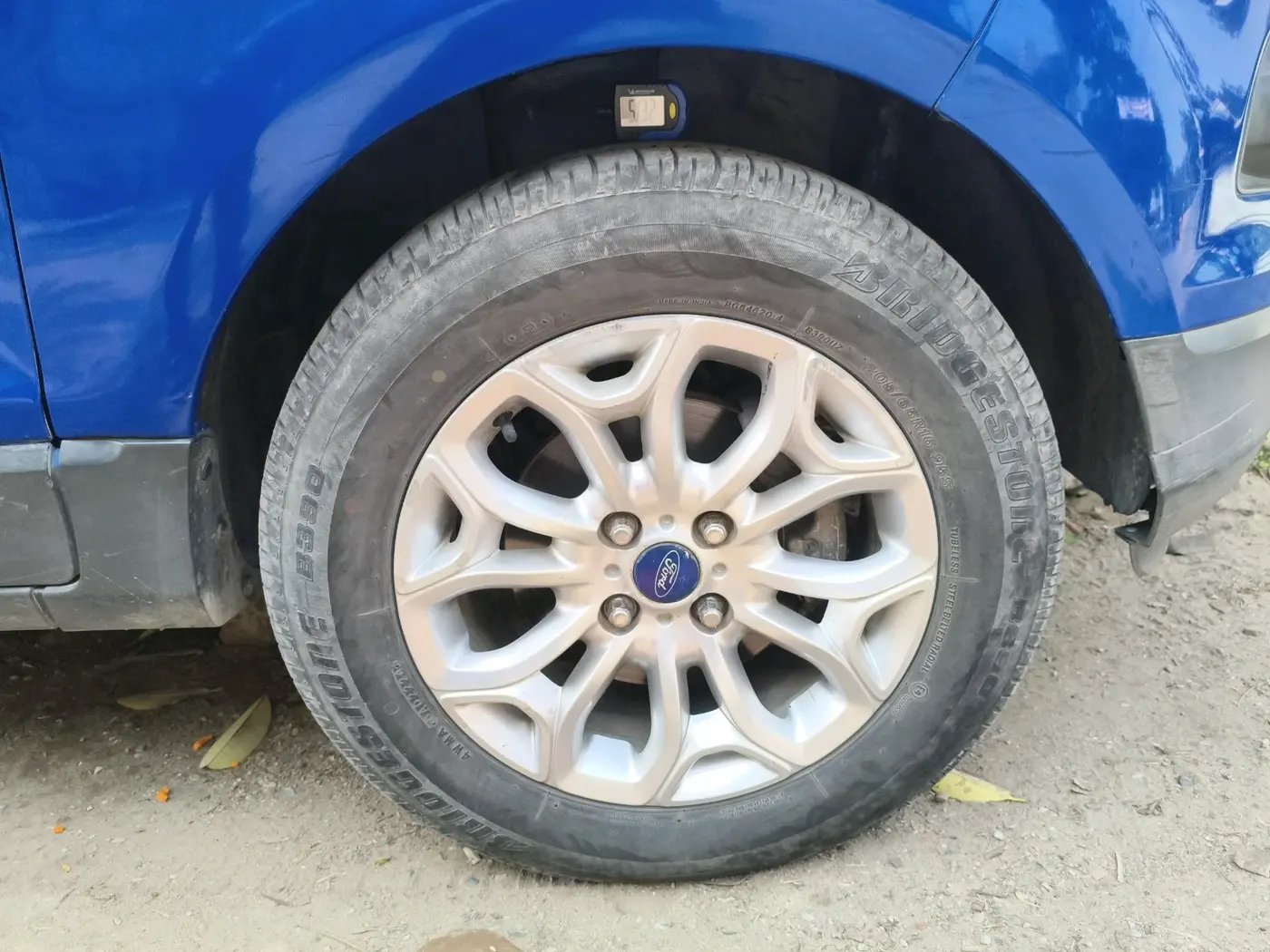 2014 Ford Ecosport TITANIUM 1.5L DIESEL, Diesel, Manual, 2,30,553 km, tyre