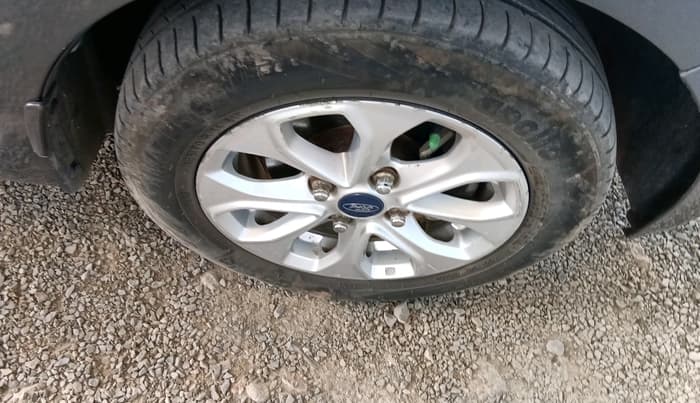 2018 Ford Figo Aspire TITANIUM1.5 DIESEL, Diesel, Manual, 1,41,850 km, tyre