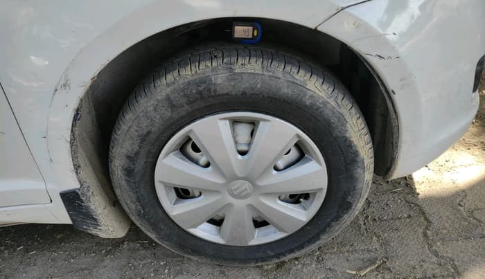2012 Maruti Swift Dzire TOUR PETROL, CNG, Manual, 49,411 km, tyre