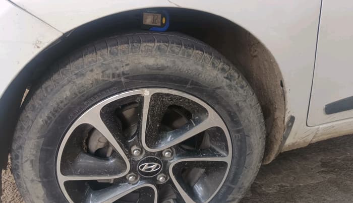 2018 Hyundai Grand i10 ASTA 1.2 KAPPA VTVT, CNG, Manual, 73,666 km, tyre