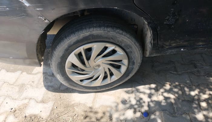 2017 Maruti Ertiga VXI CNG, CNG, Manual, 1,19,696 km, tyre