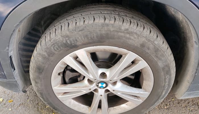 2017 BMW X1 sDrive 20d Expedition, Diesel, Automatic, 1,01,539 km, tyre