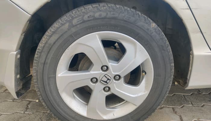 2014 Honda City 1.5L I-VTEC V MT, CNG, Manual, 1,24,835 km, tyre